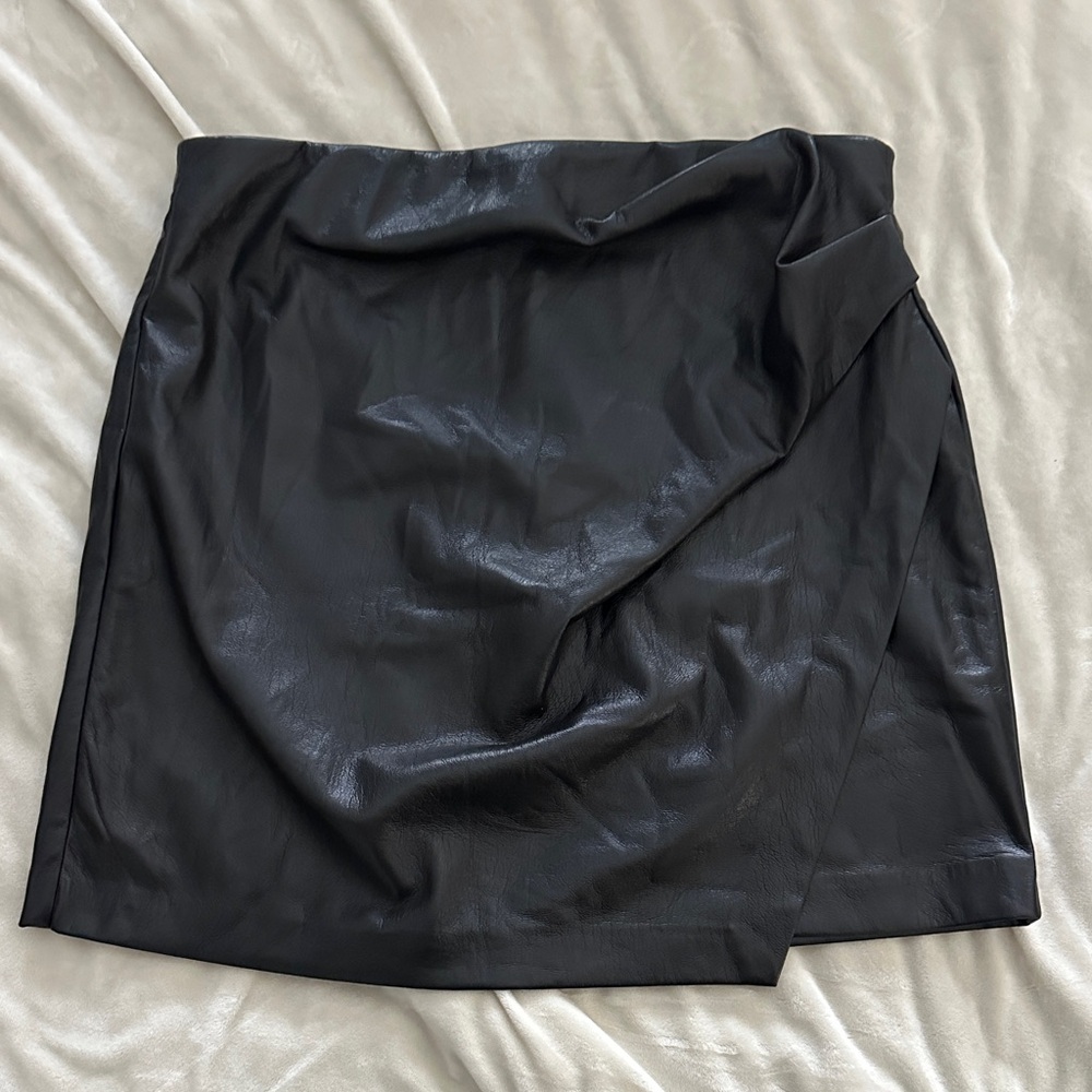 Aritzia Faux Leather Black Women's Skirt